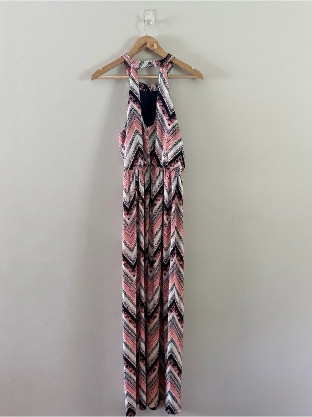 Sleeveless Chevron Maxi Dress in Coral, Navy and Cream - Picture 3 of 7
